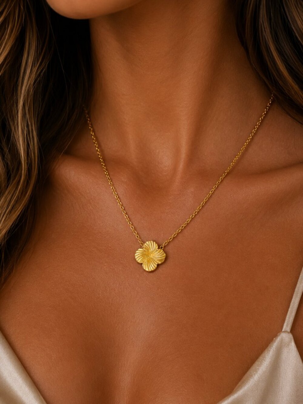 "Zoey" 18K Clover Necklace